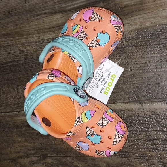 SOLD 💕 HP 🎉Toddler Classic Pool Party CROCS - Picture 12 of 15